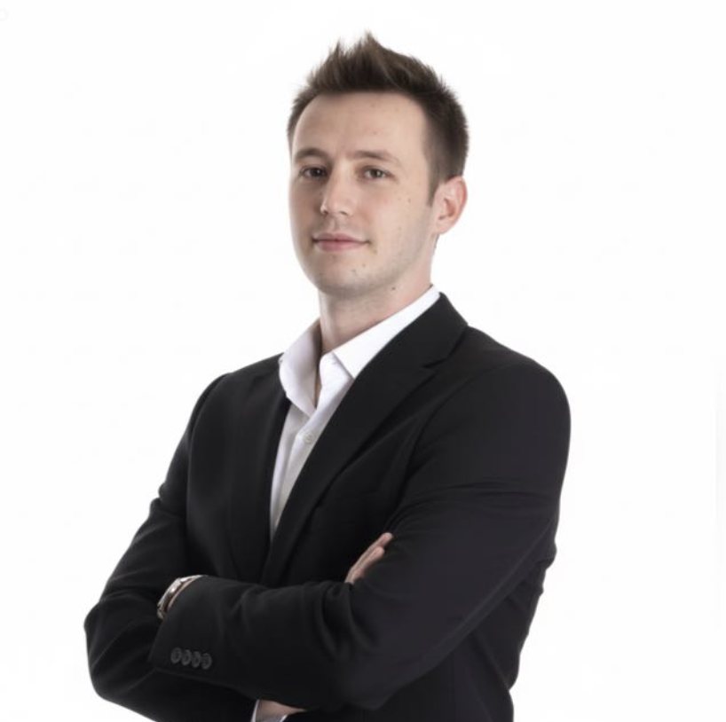 Ahmet Zahit Alan, Peşinev Gayrimenkul